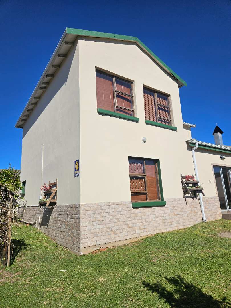 4 Bedroom Property for Sale in Kamma Heights Eastern Cape